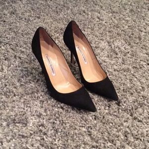 Manolo Blahnik 4.5 Inch Black Suede Pumps